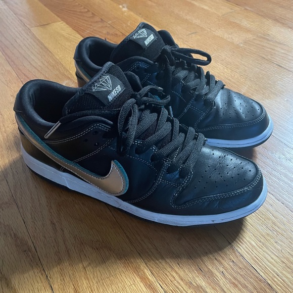 nike dunk black diamond